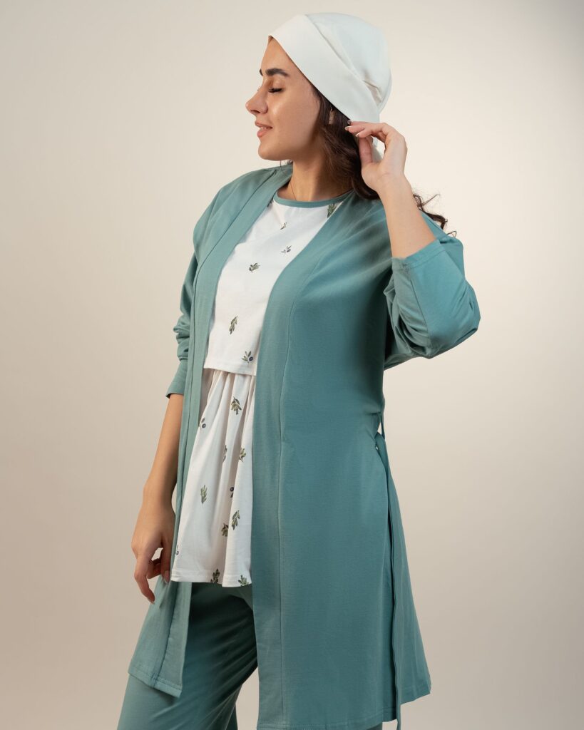 ست لباس بارداری / شیردهی مادر 4تکه پنبهٔ ارگانیک طرح زیتون سایز 2 | برند دریمو