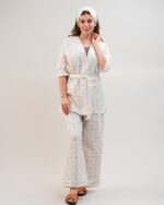 ست 3 تکه راحتی / بیمارستانی (بدون هدبند/ تل) پنبهٔ ارگانیک طرح اسکارلت (Scarlet) | برند دریمو - Image 2