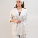 ست 3 تکه راحتی / بیمارستانی (بدون هدبند/ تل) پنبهٔ ارگانیک طرح اسکارلت (Scarlet) | برند دریمو