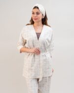 ست 3 تکه راحتی / بیمارستانی (بدون هدبند/ تل) پنبهٔ ارگانیک طرح اسکارلت (Scarlet) | برند دریمو